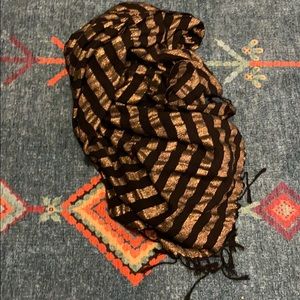 Black and gold scarf